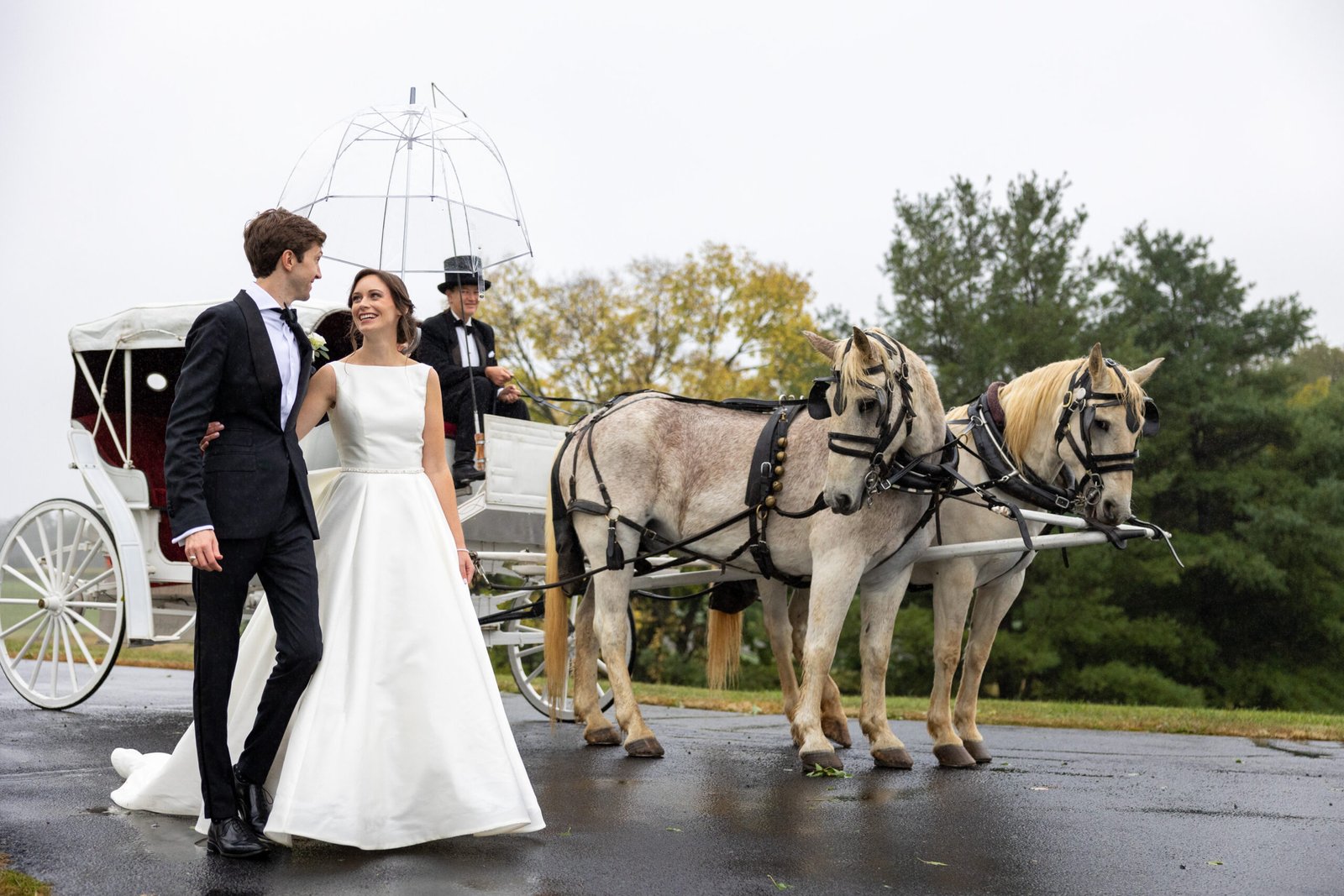 The Elegant Black-and-White Wedding | King Family Vineyard | Lauren &Peter
